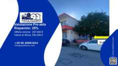 Foto Immobile in asta di 642 m con pi� di 5 locali in vendita a Napoli