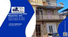 Foto Immobile in asta di 652 m con pi di 5 locali in vendita a Francofonte