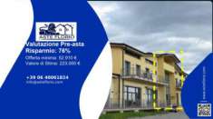 Foto Immobile in asta di 68 m con pi di 5 locali in vendita a Montignoso