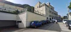 Foto Immobile in asta di 70 m con 2 locali e box auto in vendita a Castellammare di Stabia