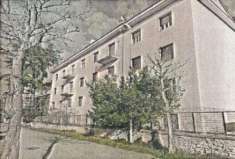 Foto Immobile in asta di 72 m in vendita a Foligno