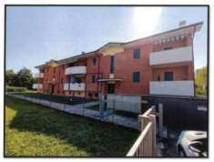 Foto Immobile in asta di 76 m con 3 locali e box auto in vendita a Carmignano di Brenta