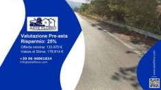 Foto Immobile in asta di 775 m, box auto in vendita a Chieti