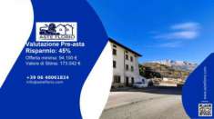 Foto Immobile in asta di 784 m con pi� di 5 locali in vendita a Lusevera