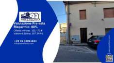 Foto Immobile in asta di 812 m con pi di 5 locali in vendita a Jerago con Orago