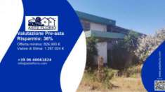 Foto Immobile in asta di 818 m in vendita a Fiumicino