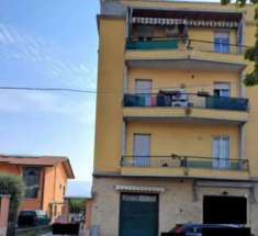Foto Immobile in asta di 83 m con pi di 5 locali in vendita a Brescia
