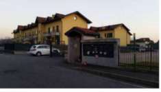 Foto Immobile in asta di 84 m con 2 locali e box auto doppio in vendita a Arsago Seprio