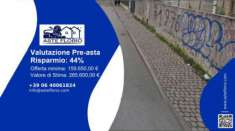Foto Immobile in asta di 840 m con pi di 5 locali in vendita a Venezia