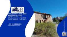 Foto Immobile in asta di 841 m con pi di 5 locali in vendita a San Casciano dei Bagni