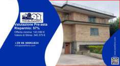 Foto Immobile in asta di 877 m con pi� di 5 locali in vendita a Avella