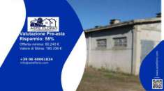 Foto Immobile in asta di 884 m con pi di 5 locali in vendita a Forl