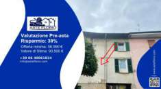Foto Immobile in asta di 91 m con pi di 5 locali e box auto in vendita a Carnago