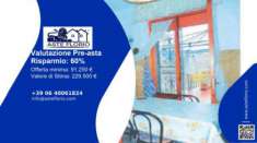 Foto Immobile in asta di 93 m, box auto in vendita a Castelnuovo Berardenga