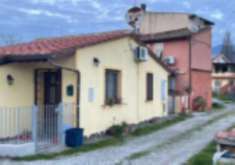 Foto Immobile in asta di 93 m in vendita a Cascina