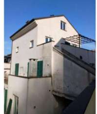 Foto Immobile in asta di 94 m, box auto in vendita a Albisola Superiore