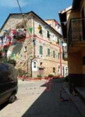 Foto Immobile in asta di 94 m in vendita a Lucinasco