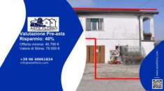 Foto Immobile in asta di 95 m, box auto in vendita a Camposampiero