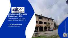 Foto Immobile in asta di 972 m con pi� di 5 locali in vendita a Lurago d'Erba