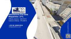 Foto Immobile in asta di 98 m, box auto in vendita a Osimo