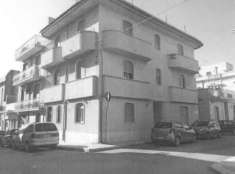 Foto Immobile in asta di 99 m con pi� di 5 locali in vendita a Pachino