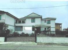 Foto IMMOBILI-ALTRA CATEGORIA-Str. martorelli, 92/94