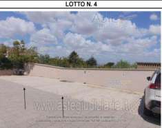 Foto IMMOBILI-ALTRA CATEGORIA-Via di colle pizzuto, 90, 00044 frascati rm, italia