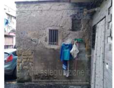 Foto IMMOBILI-IMMOBILE COMMERCIALE-Corso sirena, 36, 80147 napoli na, italia