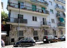 Foto IMMOBILI-IMMOBILE COMMERCIALE-Discesa coroglio, 80, 80123 napoli na, italia