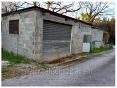 Foto IMMOBILI-IMMOBILE COMMERCIALE-Frazione rocchetta, 60044 fabriano an, italia