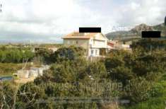 Foto IMMOBILI-IMMOBILE COMMERCIALE-Loc. sirai sul bivio allincrocio tra la ss n.126 e la strada provinciale n.2