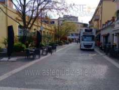 Foto IMMOBILI-IMMOBILE COMMERCIALE-Piazza c. b. cavour
