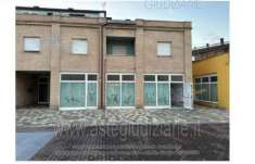 Foto IMMOBILI-IMMOBILE COMMERCIALE-Piazzale della fornace, 9e, 60030 pianello vallesina an, italia