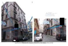 Foto IMMOBILI-IMMOBILE COMMERCIALE-Via caracciolo di bella, 11 angolo via nicola mignogna