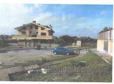 Foto IMMOBILI-IMMOBILE COMMERCIALE-Via casette, 26, 00041 albano laziale rm, italia