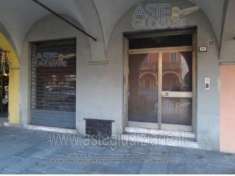 Foto IMMOBILI-IMMOBILE COMMERCIALE-Via cavour 19