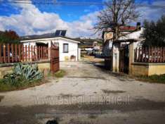 Foto IMMOBILI-IMMOBILE COMMERCIALE-Via costantino caminata, 143