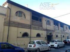 Foto IMMOBILI-IMMOBILE COMMERCIALE-Via dei bagnetti, 13, 57123 livorno li, italia