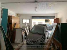 Foto IMMOBILI-IMMOBILE COMMERCIALE-Via divisione julia n. 14