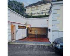 Foto IMMOBILI-IMMOBILE COMMERCIALE-Via fratte, 19, 80053 castellammare di stabia na, italia