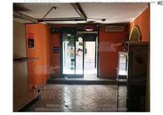 Foto IMMOBILI-IMMOBILE COMMERCIALE-Via giuseppe garibaldi 24-26