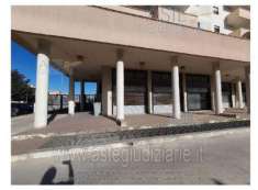 Foto IMMOBILI-IMMOBILE COMMERCIALE-Via maruggio, 74024 manduria ta, italia