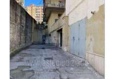 Foto IMMOBILI-IMMOBILE COMMERCIALE-Via nicola romeo, 28, 80125 napoli na, italia