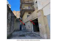 Foto IMMOBILI-IMMOBILE COMMERCIALE-Via nicola romeo, 28, 80125 napoli na, italia