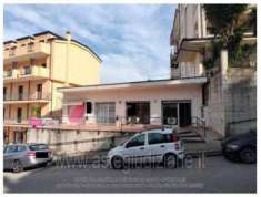 Foto IMMOBILI-IMMOBILE COMMERCIALE-Via passarelli, 84078 vallo della lucania sa, italia
