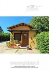 Foto IMMOBILI-IMMOBILE COMMERCIALE-Via sfodera, 2