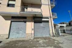 Foto IMMOBILI-IMMOBILE COMMERCIALE-Via tirino, 158, 65129 pescara pe, italia