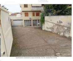 Foto IMMOBILI-IMMOBILE COMMERCIALE-Via torrenova, 151