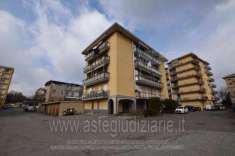 Foto IMMOBILI-IMMOBILE COMMERCIALE-Viale pajetta 8/e