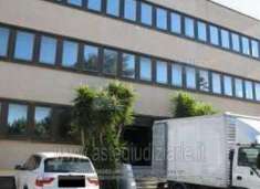 Foto IMMOBILI-IMMOBILE INDUSTRIALE-Via newton angolo via meucci